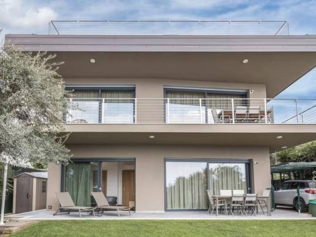 Villa Indipendente in vendita a Bardolino, Veneto