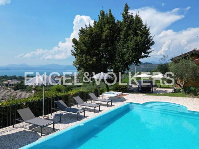 Villa Indipendente in vendita a Modena, Bardolino