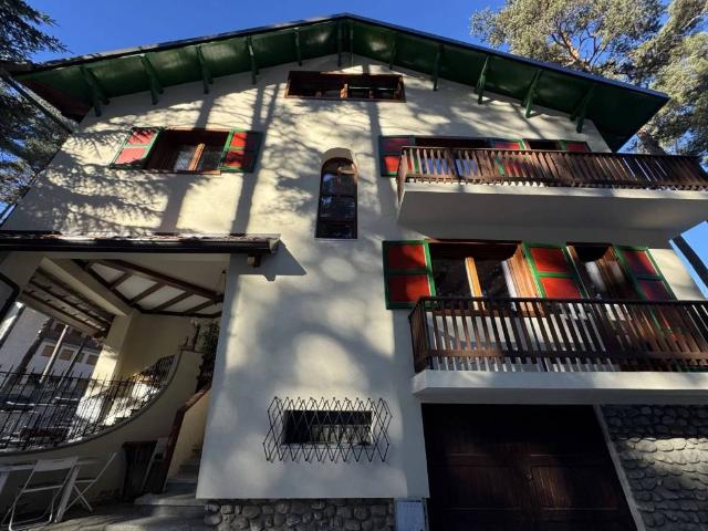 Villa Indipendente in vendita a Bardonecchia, Torino