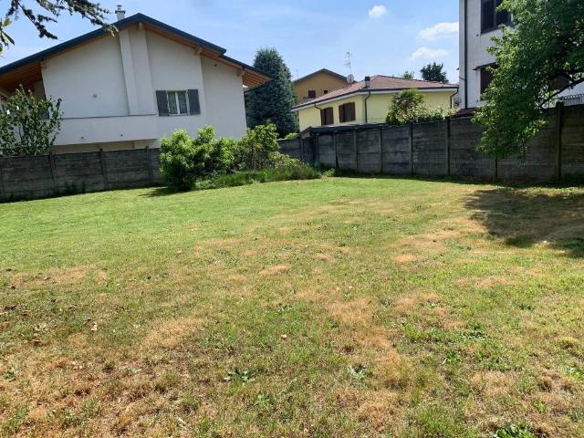 Villa Indipendente in vendita a Bareggio, Lombardia