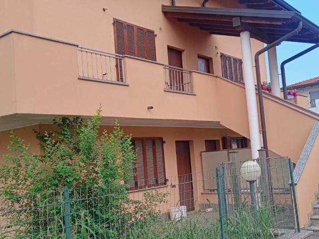Villa Indipendente in vendita a Bareggio, Milano