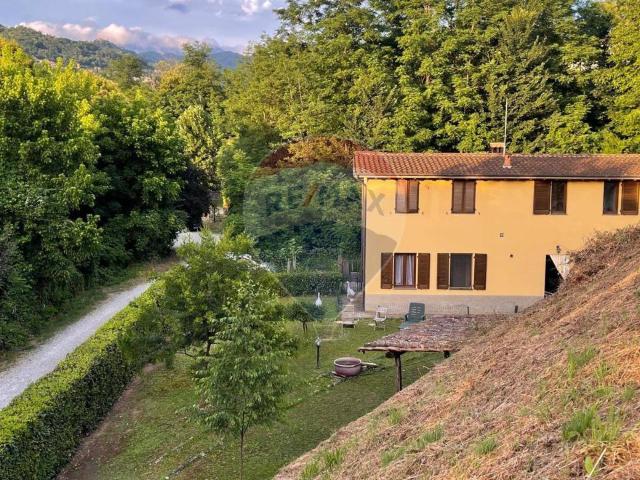 Villa Indipendente in vendita a Unione dei comuni Media Valle del Serchio, Barga