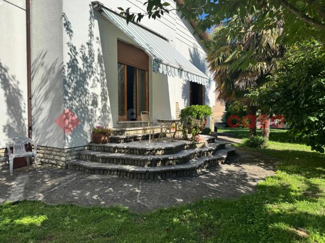 Villa Indipendente in vendita a Unione dei comuni Media Valle del Serchio, Barga