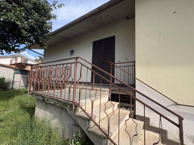 Villa Indipendente in vendita a Unione dei comuni Media Valle del Serchio, Barga