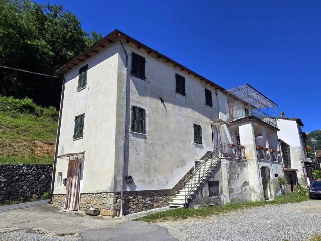 Villa Indipendente in vendita a Filecchio, Barga