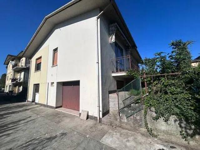 Villa Indipendente in vendita a Diversi, Barga