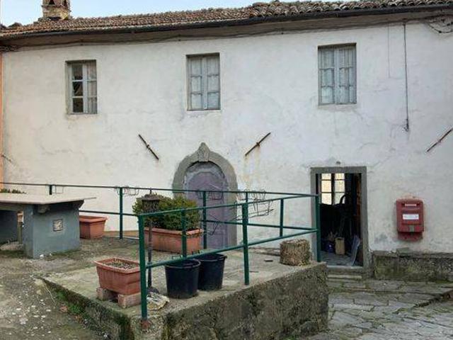 Villa Indipendente in vendita a Unione dei comuni Media Valle del Serchio, Barga