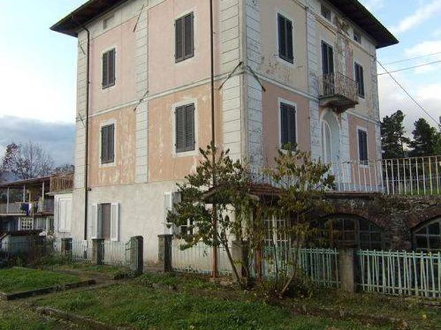 Villa Indipendente in vendita a Unione dei comuni Media Valle del Serchio, Barga