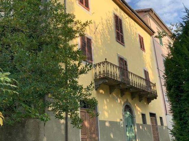 Villa Indipendente in vendita a Unione dei comuni Media Valle del Serchio, Barga