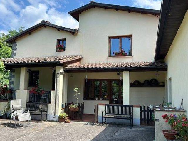 Villa Indipendente in vendita a Unione dei comuni Media Valle del Serchio, Barga