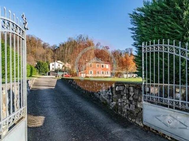 Villa Indipendente in vendita a Fornaci di Barga, Barga