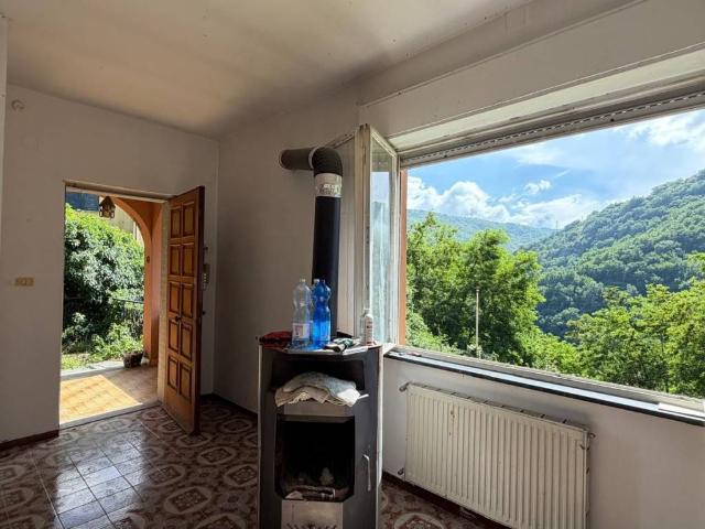 Villa Indipendente in vendita a Bargagli, Liguria