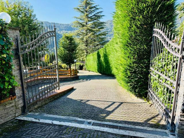 Villa Indipendente in vendita a Bargagli, Liguria