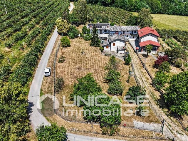Villa Indipendente in vendita a Torriana, Piemonte
