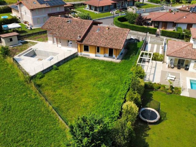 Villa Indipendente in vendita a Comunità montana della Valle Sabbia, Barghe