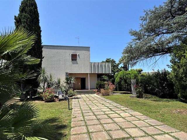 Villa Indipendente in vendita a Puglia, Bari