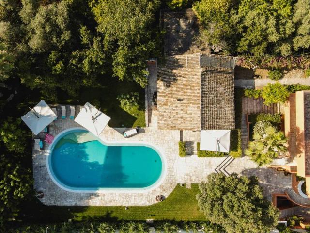 Villa Indipendente in vendita a Municipio 4, Puglia