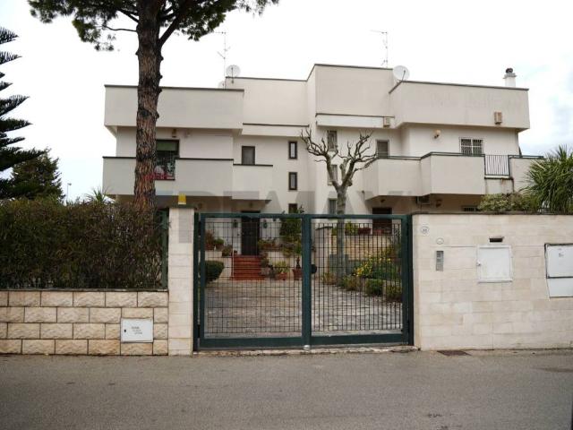 Villa Indipendente in vendita a Municipio 4, Puglia