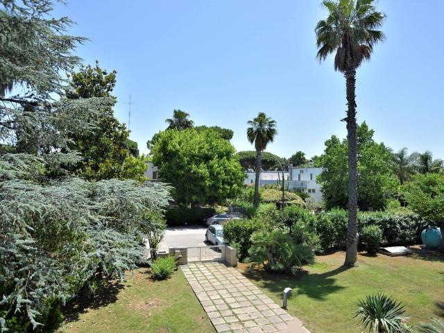Villa Indipendente in vendita a Municipio 4, Puglia