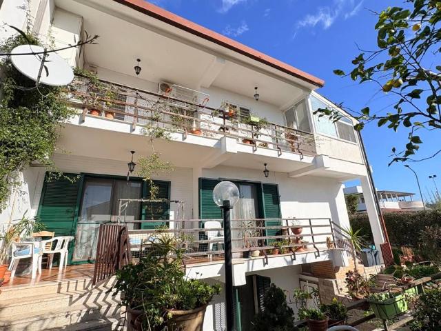 Villa Indipendente in vendita a Municipio 1, Puglia