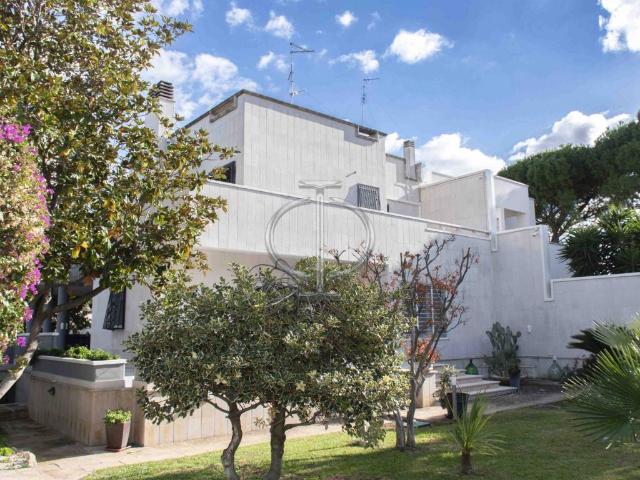 Villa Indipendente in vendita a Municipio 5, Puglia