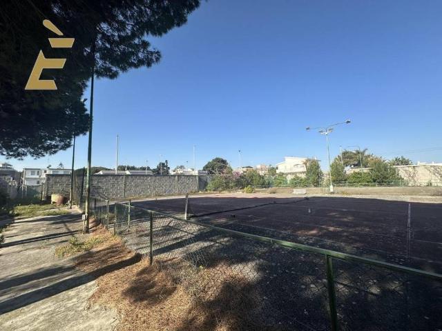 Villa Indipendente in vendita a Municipio 5, Puglia