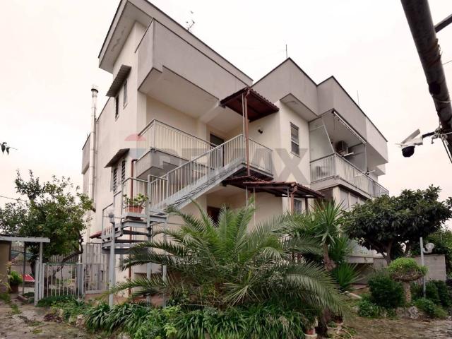 Villa Indipendente in vendita a Municipio 4, Puglia
