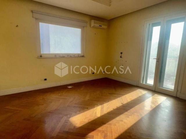 Villa Indipendente in vendita a Municipio 5, Puglia