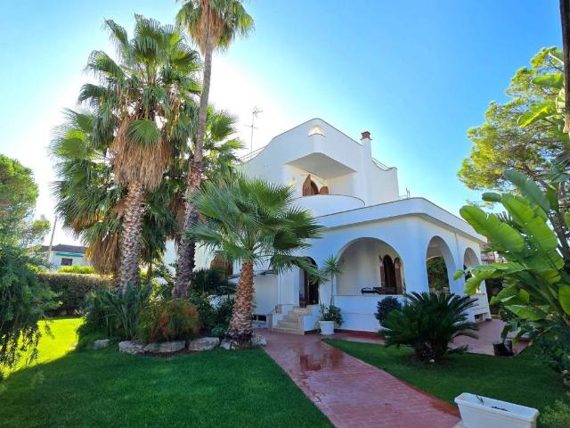 Villa Indipendente in vendita a Carbonara di Bari, Puglia