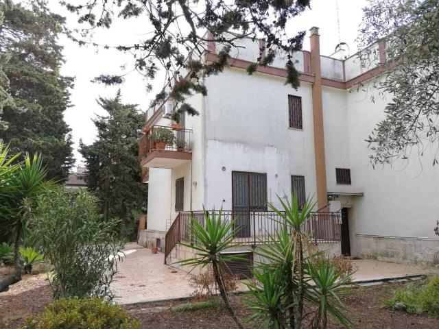 Villa Indipendente in vendita a Municipio 5, Puglia