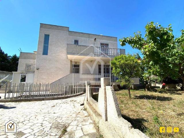 Villa Indipendente in vendita a Municipio 2, Puglia