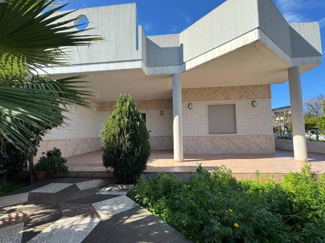 Villa Indipendente in vendita a Municipio 5, Puglia