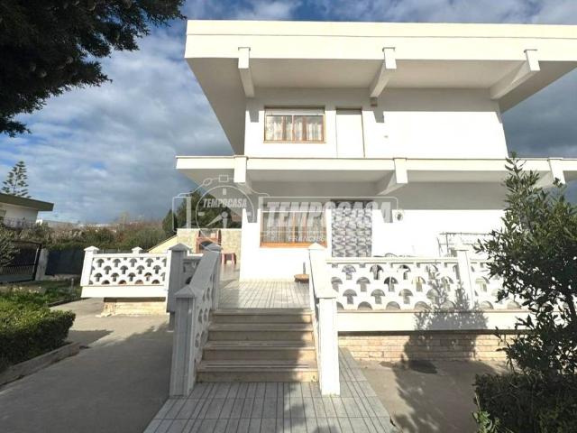 Villa Indipendente in vendita a San Giorgio, Puglia