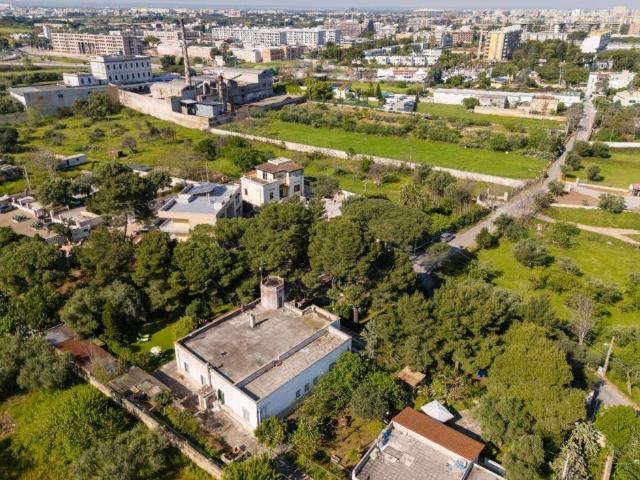Villa Indipendente in vendita a Municipio 2, Puglia