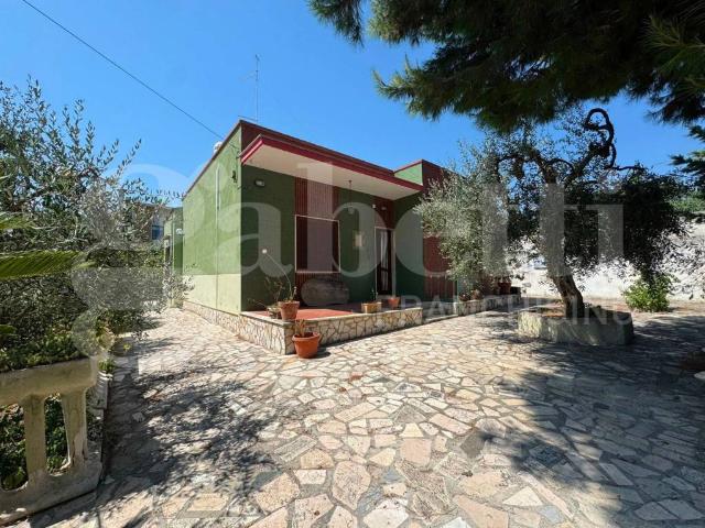 Villa Indipendente in vendita a Municipio 5, Puglia