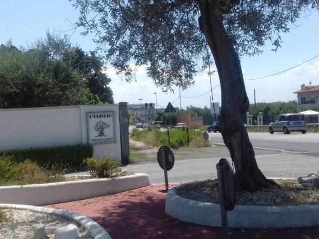 Villa Indipendente in vendita a Municipio 4, Puglia