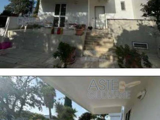 Villa Indipendente in vendita a Municipio 2, Puglia