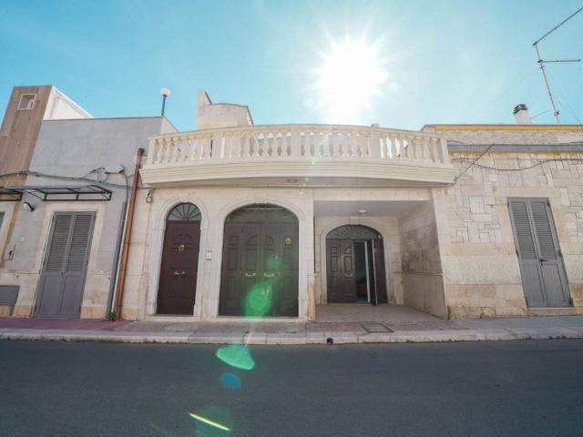 Villa Indipendente in vendita a Municipio 5, Puglia