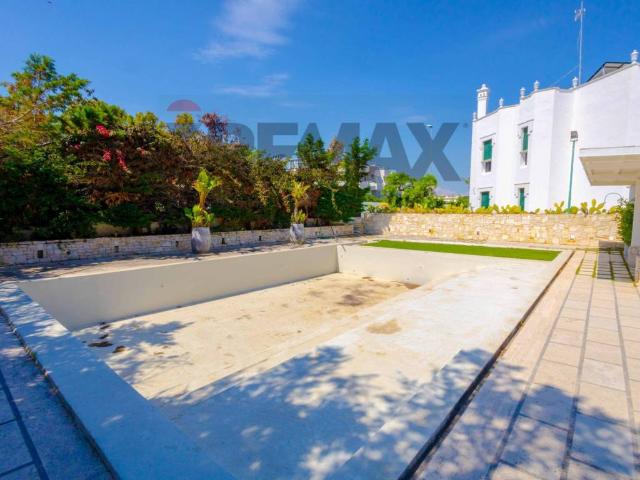 Villa Indipendente in vendita a Municipio 5, Puglia
