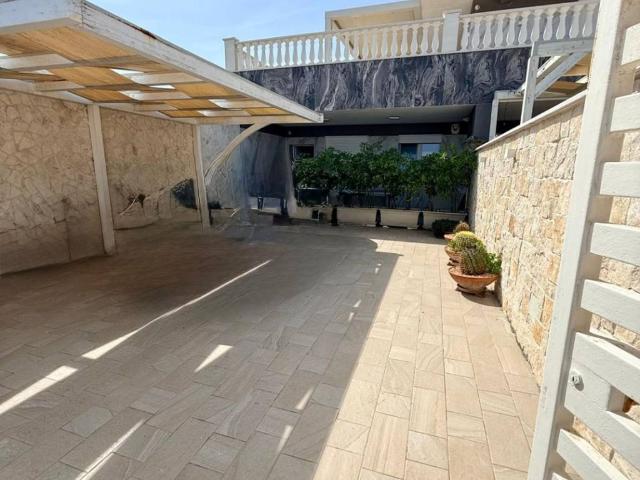 Villa Indipendente in vendita a Municipio 1, Puglia