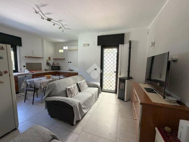 Villa Indipendente in vendita a Municipio 5, Puglia