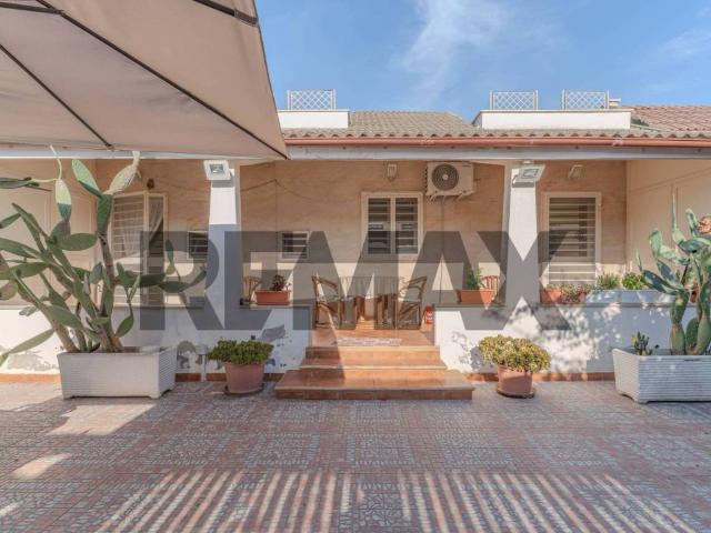 Villa Indipendente in vendita a Municipio 1, Puglia