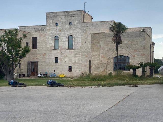 Villa Indipendente in vendita a Municipio 1, Puglia