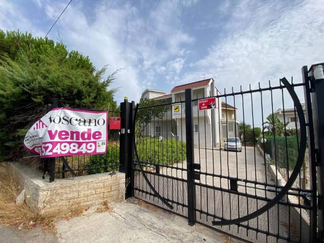 Villa Indipendente in vendita a Municipio 5, Puglia