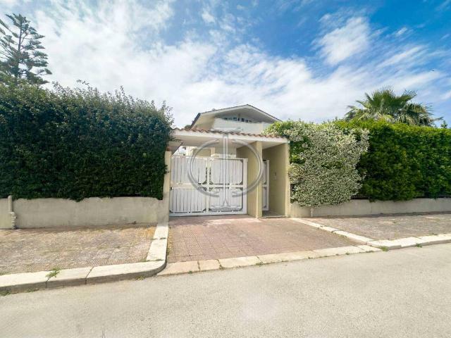 Villa Indipendente in vendita a Carbonara di Bari, Puglia