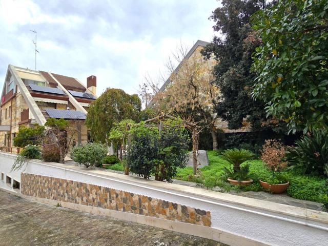 Villa Indipendente in vendita a Puglia, Bari