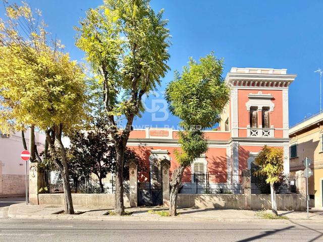 Villa Indipendente in vendita a Municipio 5, Puglia