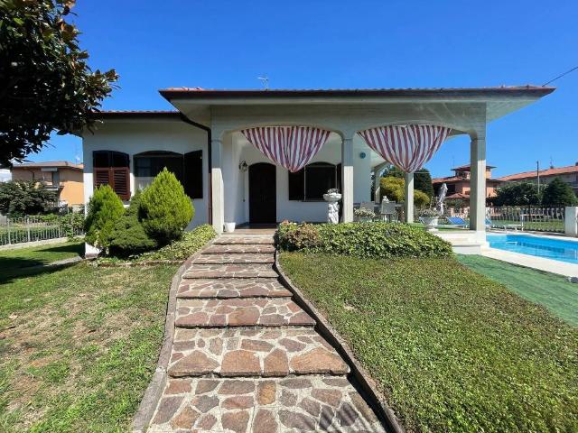 Villa Indipendente in vendita a Bariano, Lombardia