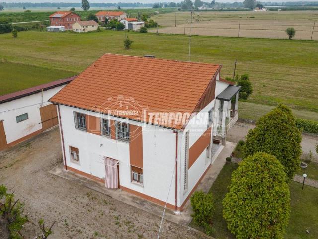 Villa Indipendente in vendita a Unione Terre di Pianura, Baricella