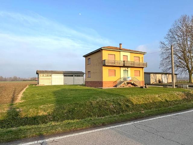 Villa Indipendente in vendita a Unione Terre di Pianura, Baricella